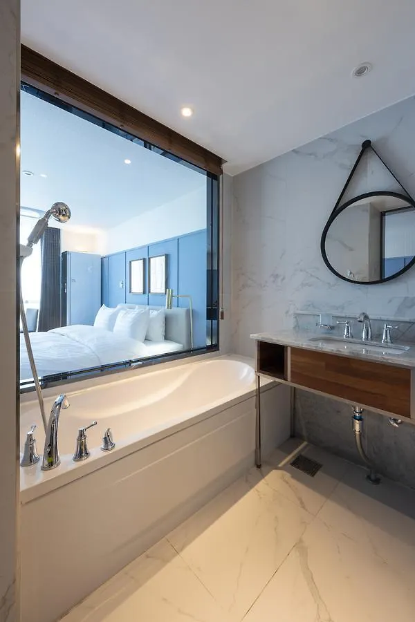 Brown-Dot Hotel Shinho Busan